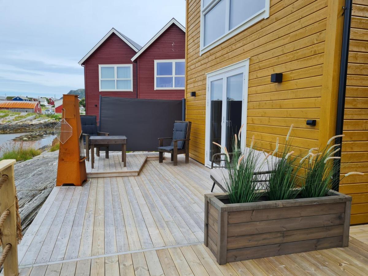 Rorbu Ved Sjoen Villa Bud Exterior photo